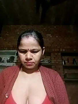 Snapshot of Pooja_sahu chatting on February 17, 2026, 6:25 pm Pooja sahu online show from February 17, 2026, 6:25 pm