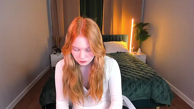 Snapshot of Julia_Anis chatting on February 13, 2026, 1:01 am Julia Anis online show from February 13, 2026, 1:01 am