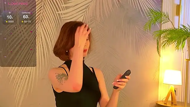 VivanWestwood online show from February 27, 2026, 5:13 pm