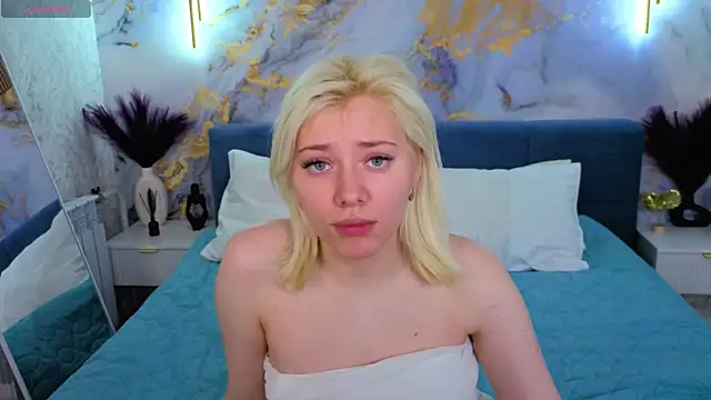 Kate Krose online show from March 26, 2026, 1:01 am