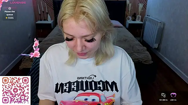 Kate Krose online show from June 9, 2026, 1:06 am