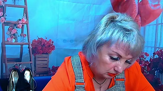 RenataDaster online show from April 15, 2026, 5:09 pm