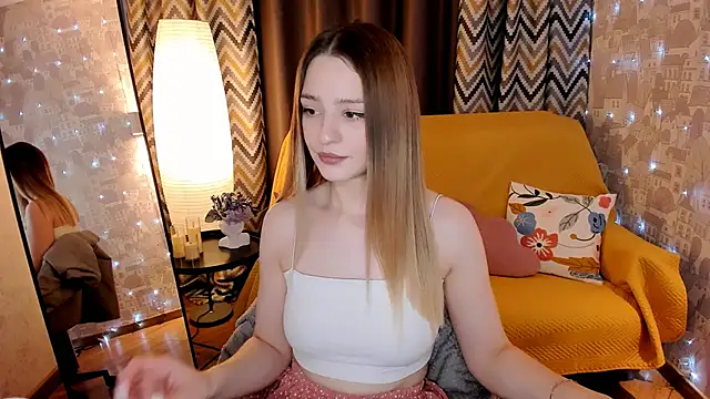 cherrykississ online show from February 20, 2026, 8:38 am