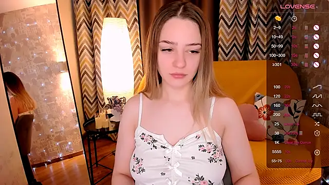 cherrykississ online show from April 1, 2026, 2:01 am