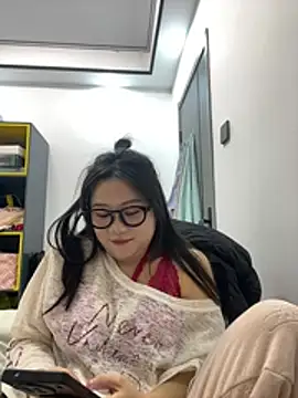 Snapshot of queban3 chatting on February 5, 2026, 2:43 pm queban3 online show from February 5, 2026, 2:43 pm