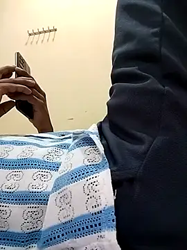 sanem4697 online show from April 14, 2026, 5:35 am