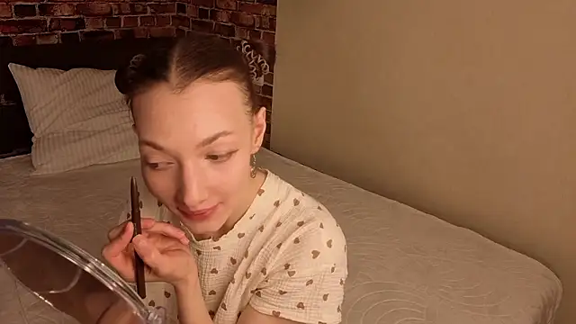 Snapshot of Lollyops chatting on February 25, 2026, 2:10 am Lollyops online show from February 25, 2026, 2:10 am