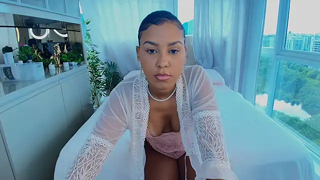 Snapshot of Susan_Backer chatting on February 4, 2026, 11:38 am Susan Backer online show from February 4, 2026, 11:38 am