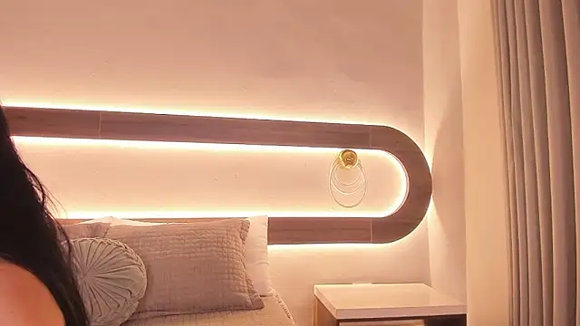 Snapshot of Violeta_sum chatting on February 25, 2026, 12:04 pm Violeta sum online show from February 25, 2026, 12:04 pm