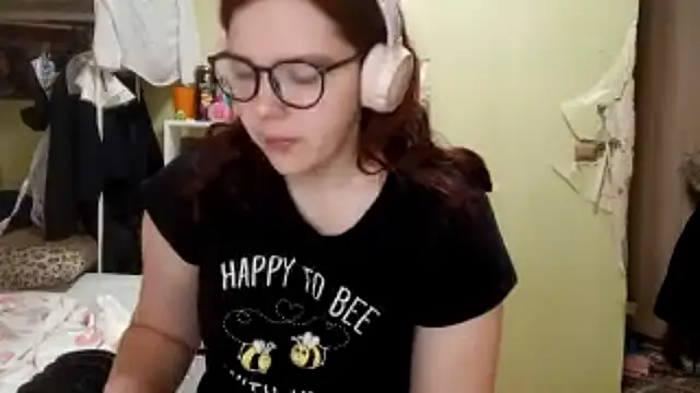 VannessaDillenbeck online show from February 22, 2026, 5:08 am