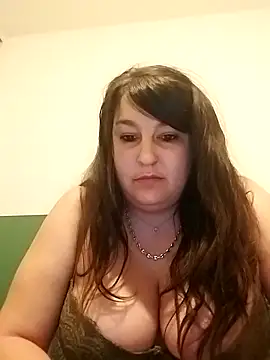 alexandrafrancaise0000 online show from February 14, 2026, 9:33 pm