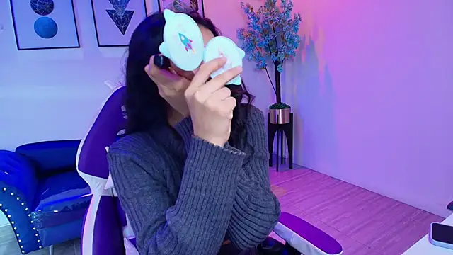 Maddie T18 online show from April 9, 2026, 11:26 am