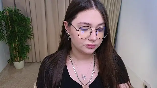 Snapshot of vanessaparadiza chatting on February 20, 2026, 2:39 pm vanessaparadiza online show from February 20, 2026, 2:39 pm