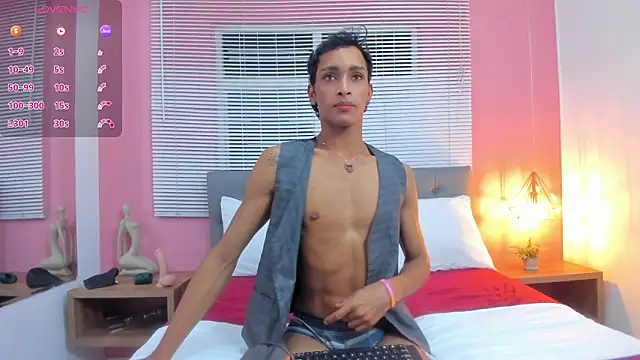 drako18  online show from February 15, 2026, 2:41 am