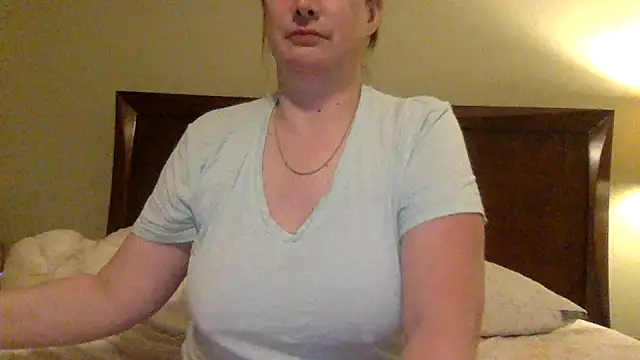 Snapshot of SexiLexi67780 chatting on April 8, 2026, 12:32 am SexiLexi67780 online show from April 8, 2026, 12:32 am