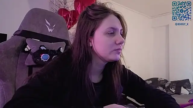 Snapshot of Holy_Kveta chatting on February 25, 2026, 3:27 am Holy Kveta online show from February 25, 2026, 3:27 am