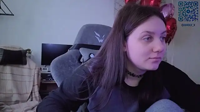 Snapshot of Holy_Kveta chatting on February 28, 2026, 3:40 am Holy Kveta online show from February 28, 2026, 3:40 am