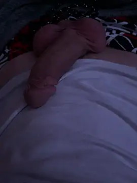 Snapshot of Netflixundcock chatting on February 17, 2026, 11:22 pm Netflixundcock online show from February 17, 2026, 11:22 pm