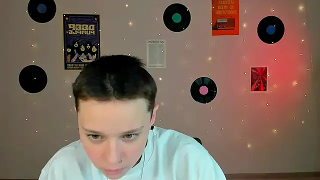 Snapshot of emi_fade chatting on February 2, 2026, 9:30 am emi fade online show from February 2, 2026, 9:30 am