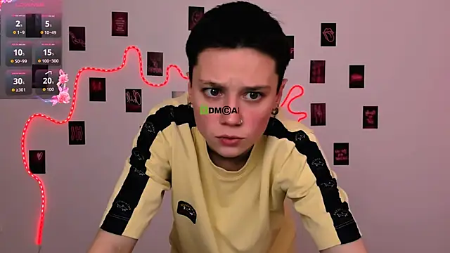 Snapshot of emi_fade chatting on February 26, 2026, 9:52 am emi fade online show from February 26, 2026, 9:52 am