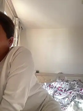 Youyou 12 online show from April 8, 2026, 12:32 am