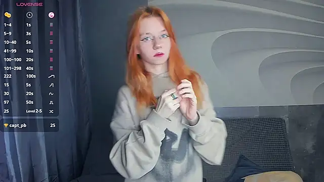 TarynPalek online show from June 4, 2026, 7:47 am