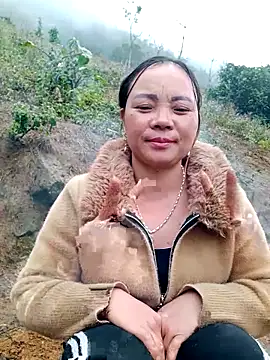 neyney110 online show from February 3, 2026, 6:40 am