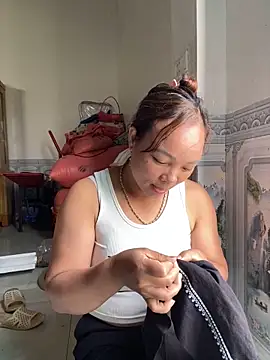 neyney110 online show from April 13, 2026, 2:28 am