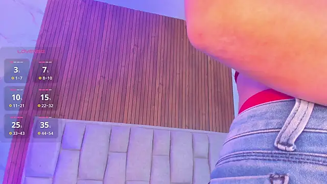 Scarlet Rosexx online show from May 15, 2026, 3:02 am