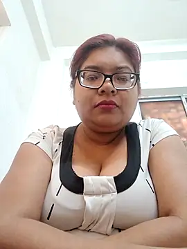 Snapshot of Elie_Hallway chatting on February 3, 2026, 5:38 am Elie Hallway online show from February 3, 2026, 5:38 am