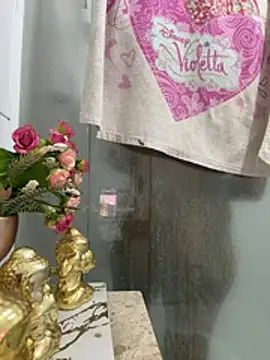 Manu Manu05 online show from April 20, 2026, 2:31 pm