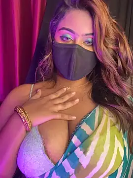 queen-panda online show from April 23, 2026, 4:42 pm