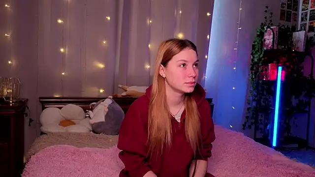 JadwigaTagliavia online show from February 5, 2026, 9:14 am