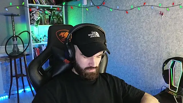 Snapshot of _Mostly_ chatting on February 20, 2026, 12:07 am Mostly online show from February 20, 2026, 12:07 am