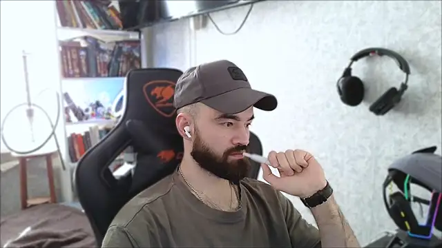  Mostly  online show from April 9, 2026, 7:25 am