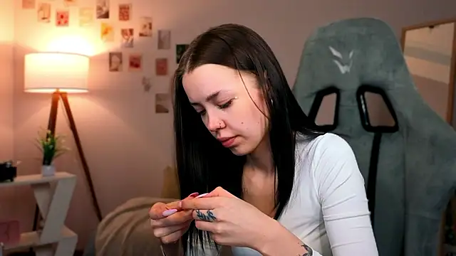 Vexnexe online show from February 9, 2026, 7:18 pm