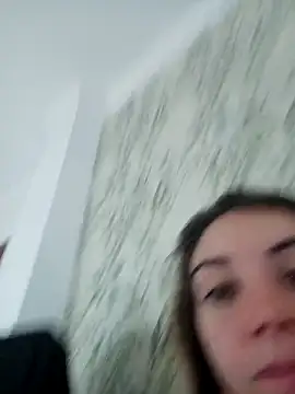 laparejaideal08 online show from March 4, 2026, 11:27 am