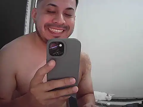 Snapshot of JonatanBail chatting on February 22, 2026, 5:00 pm JonatanBail online show from February 22, 2026, 5:00 pm