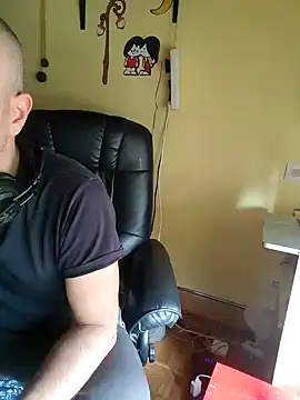 Snapshot of dollar_sub chatting on March 8, 2026, 3:05 pm dollar sub online show from March 8, 2026, 3:05 pm
