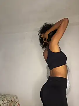 LIA PARKERR online show from March 19, 2026, 10:58 pm