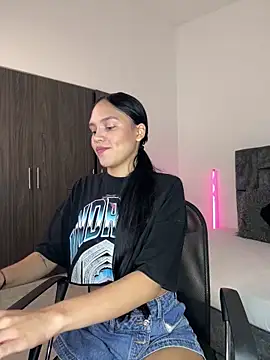 Snapshot of Malory_Saenzz chatting on February 21, 2026, 1:01 pm Malory Saenzz online show from February 21, 2026, 1:01 pm