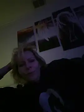 Snapshot of FireAfterDark chatting on February 6, 2026, 6:29 am FireAfterDark online show from February 6, 2026, 6:29 am