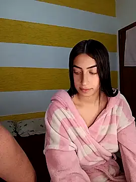 Anjinha nenem online show from May 4, 2026, 9:22 pm
