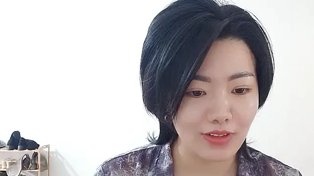 Nikishine online show from April 14, 2026, 3:01 am