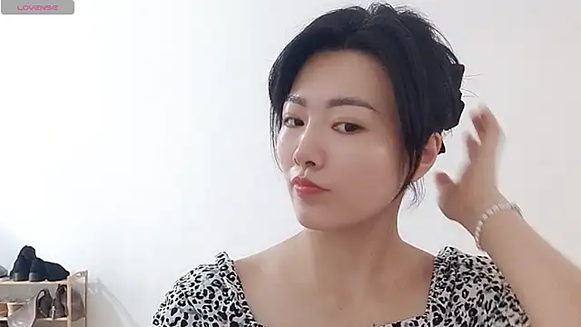 Snapshot of Nikishine chatting on April 21, 2026, 2:37 am Nikishine online show from April 21, 2026, 2:37 am
