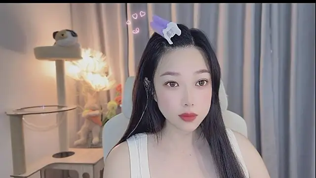 Yumi yuni online show from May 4, 2026, 1:45 am