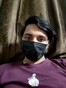 Snapshot of urs_daddy420 chatting on February 6, 2026, 1:03 pm urs daddy420 online show from February 6, 2026, 1:03 pm