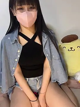 Mitsuki  jp online show from April 18, 2026, 10:08 am