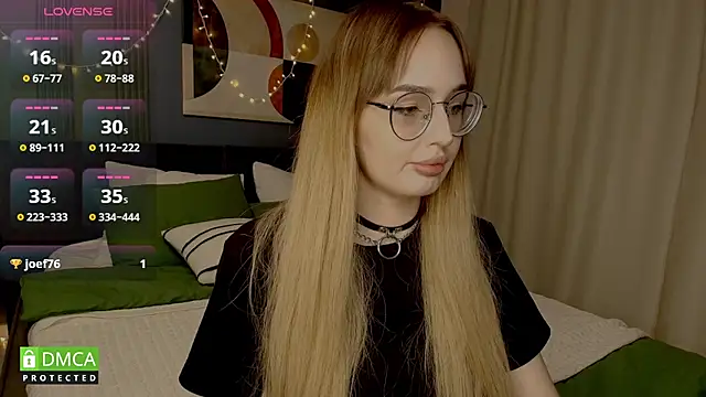 AdeLuna online show from February 5, 2026, 9:30 pm