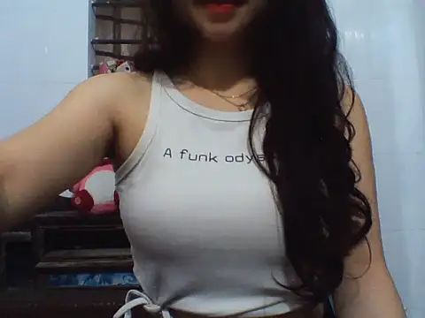 NinaKey online show from March 27, 2026, 3:12 pm